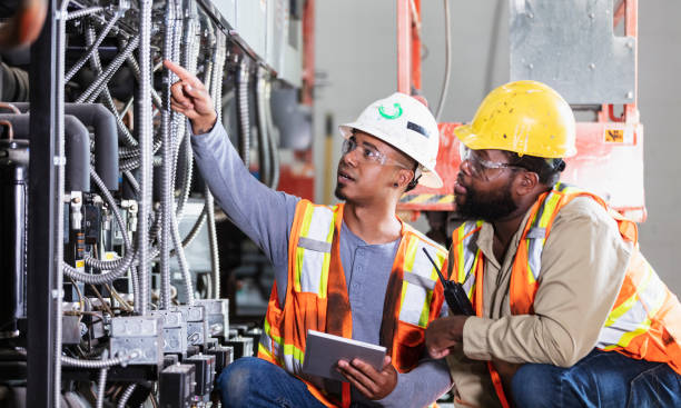 Best Local Electrician Companies  in Pelican Bay, TX